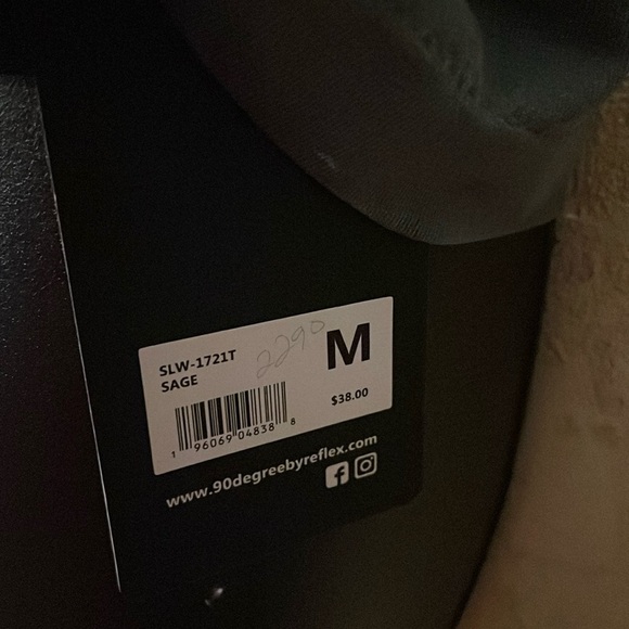 90 Degrees by Reflex Tank Top Size Small NWT - Picture 3 of 5